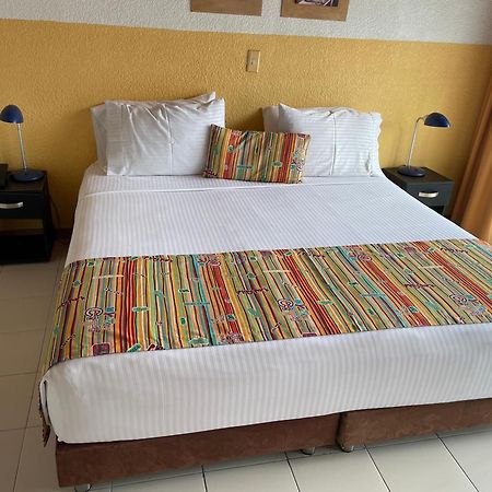 Hotel Hacienda El Diamante Villeta Eksteriør billede