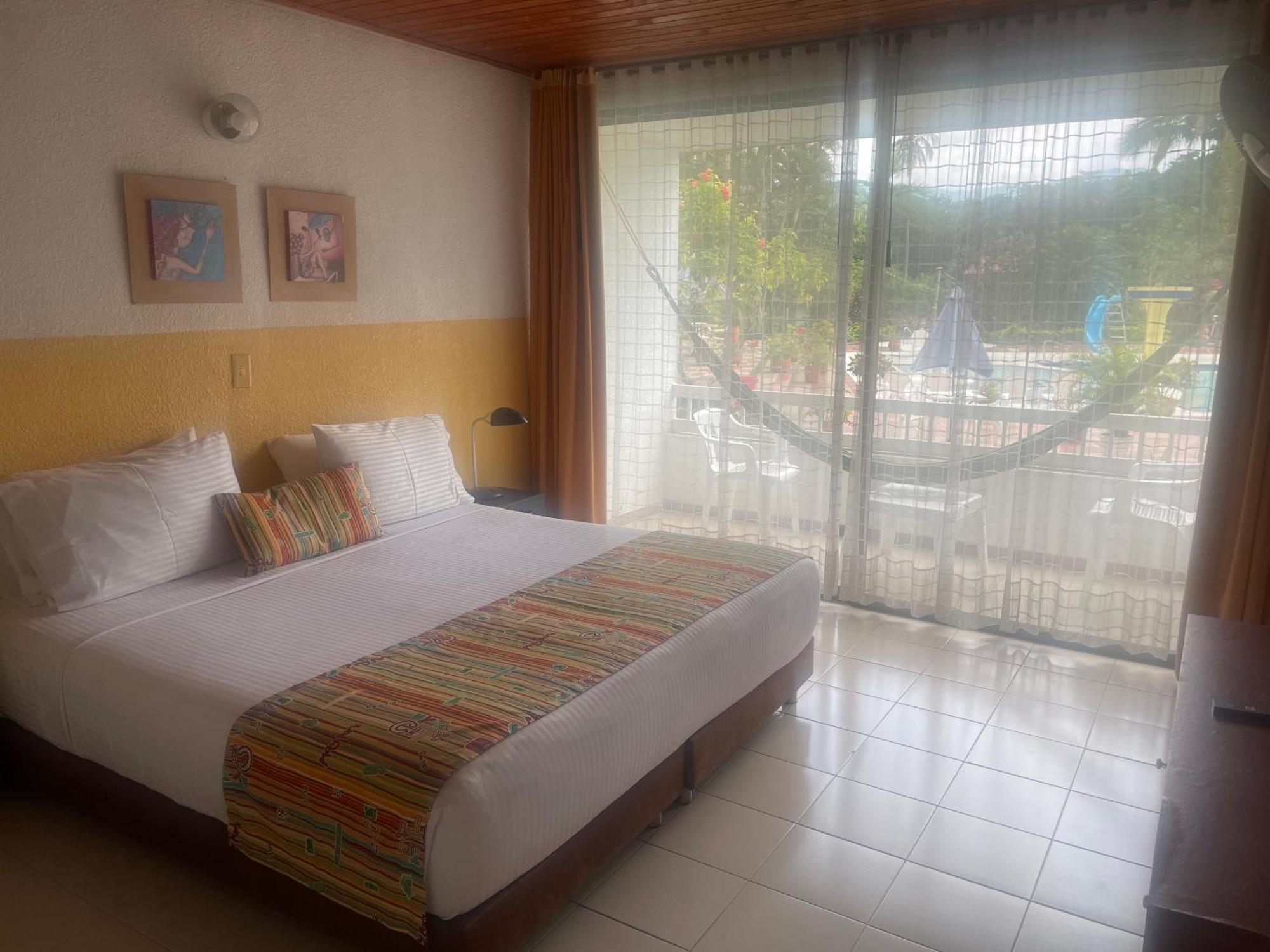 Hotel Hacienda El Diamante Villeta Eksteriør billede
