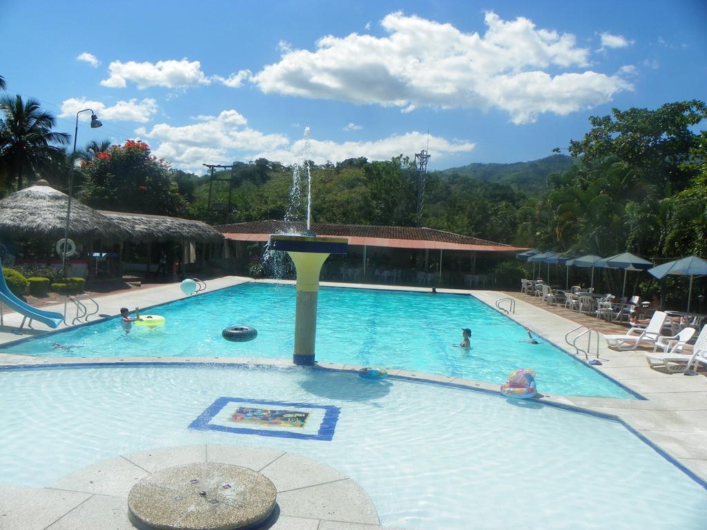 Hotel Hacienda El Diamante Villeta Eksteriør billede