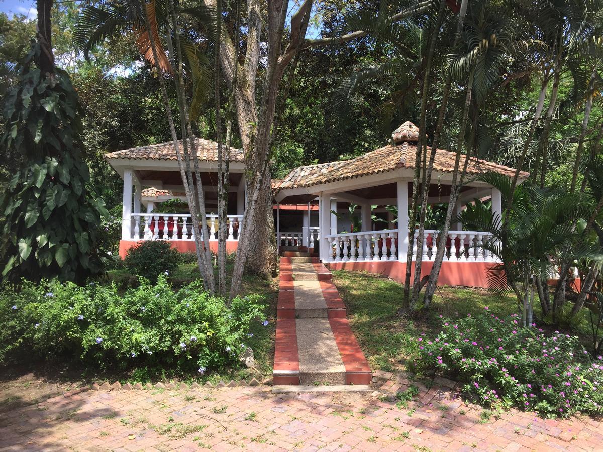 Hotel Hacienda El Diamante Villeta Eksteriør billede